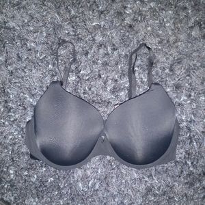 Black Victoria's Secret 36D Bra